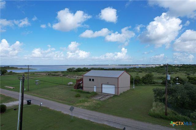 700 Swan Point Marina Road, Seadrift, TX 77983