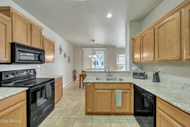 2600 E SPRINGFIELD Place 58, Chandler, AZ 85286