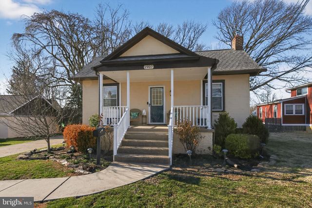 1907 PERSHING AVE, Morton, PA 19070