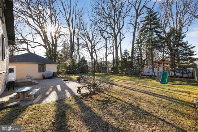 1907 PERSHING AVE, Morton, PA 19070