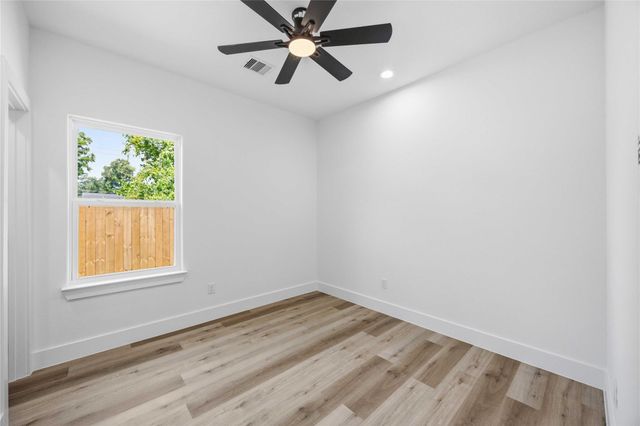 8531 Rinn Street A, Houston, TX 77078