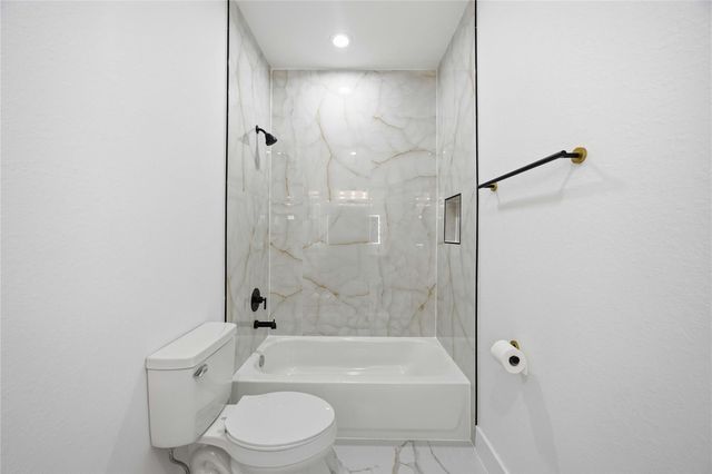 8531 Rinn Street A, Houston, TX 77078