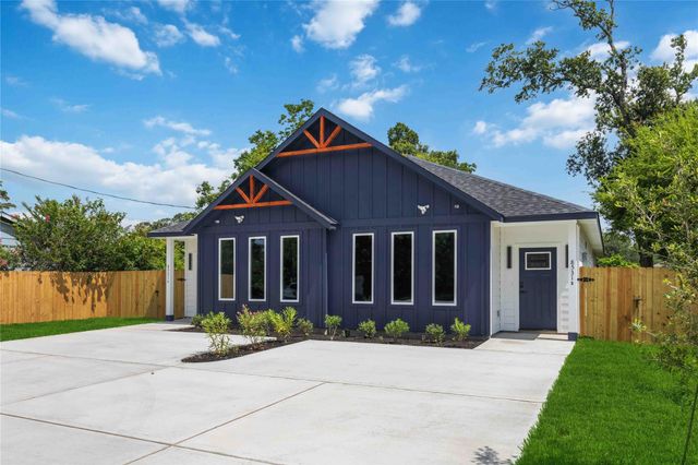 8531 Rinn Street A, Houston, TX 77078