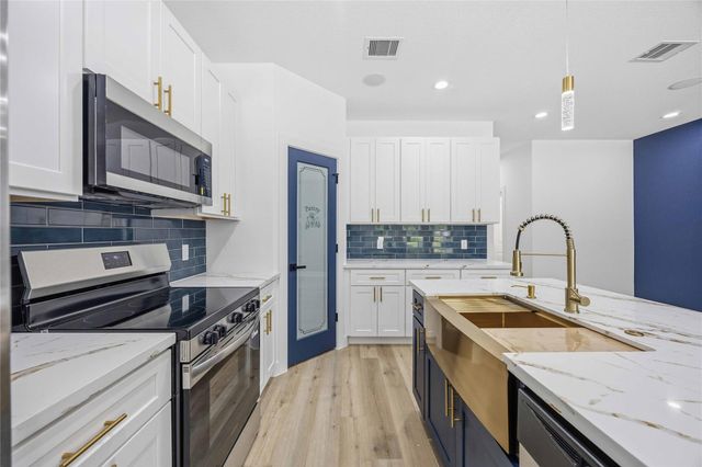 8531 Rinn Street A, Houston, TX 77078
