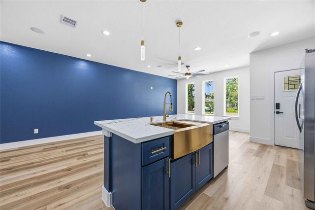 8531 Rinn Street A, Houston, TX 77078