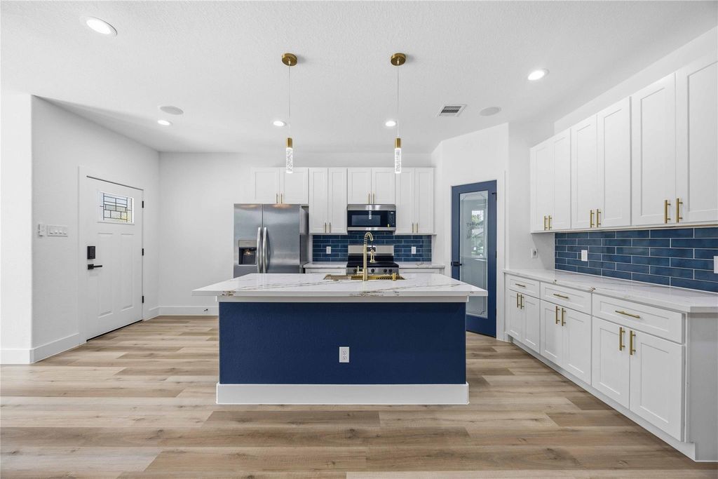 8531 Rinn Street A, Houston, TX 77078