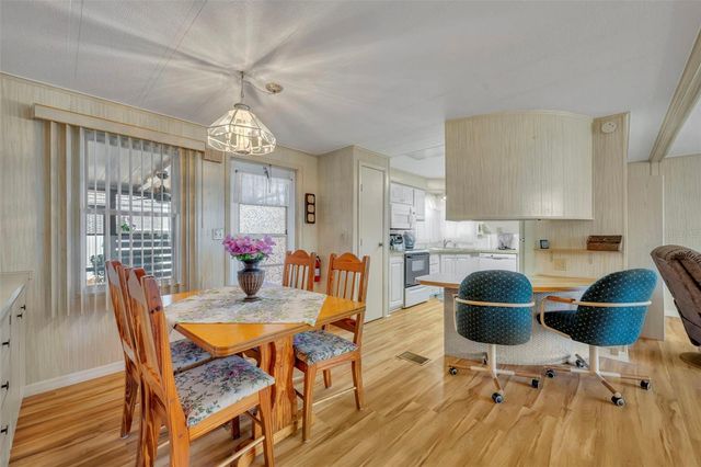 19 HAWAIIAN WAY, Leesburg, FL 34788