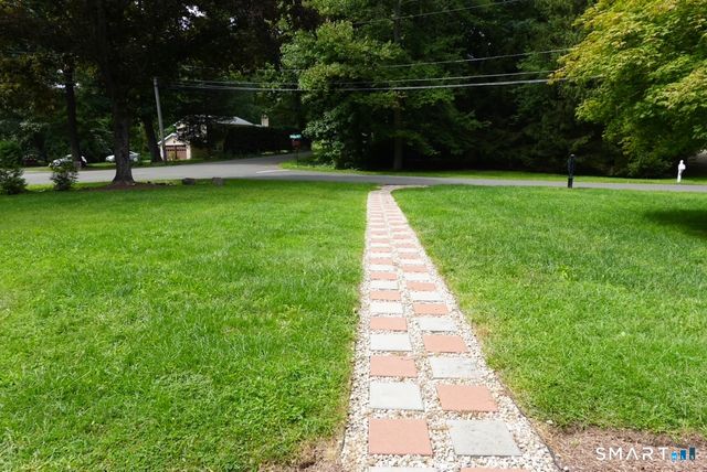 277 Drummond Road, Orange, CT 06477