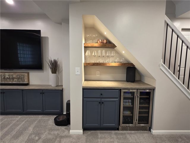 2847 Shamrock Dr, Hampton, PA 15101