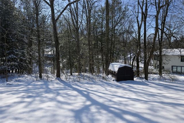 2847 Shamrock Dr, Hampton, PA 15101