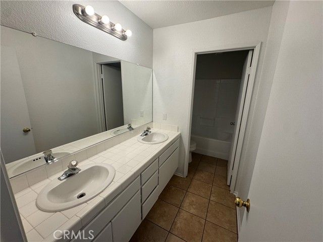 2070 Dayflower Court, Perris, CA 92571