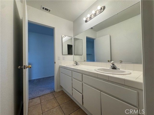 2070 Dayflower Court, Perris, CA 92571