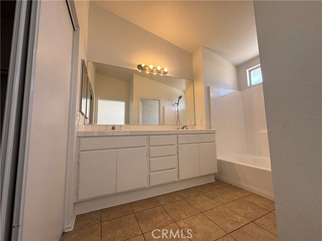 2070 Dayflower Court, Perris, CA 92571