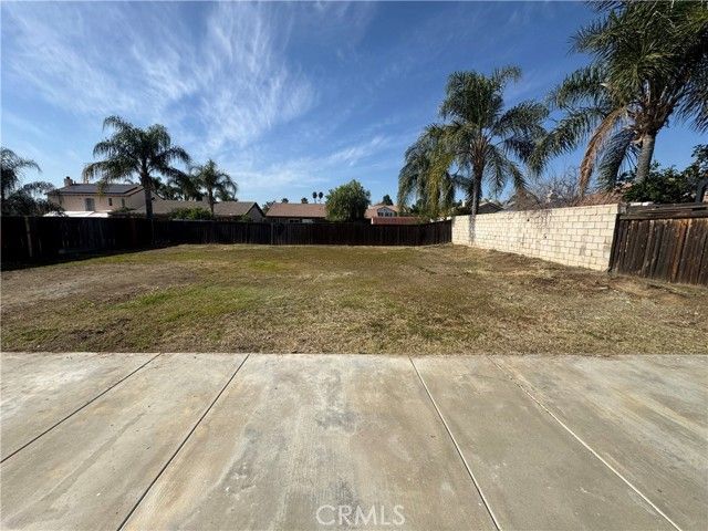 2070 Dayflower Court, Perris, CA 92571
