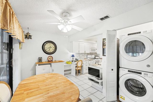 5980 80TH STREET N 303, St Petersburg, FL 33709