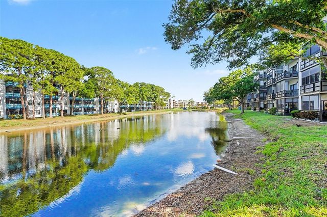 5980 80TH STREET N 303, St Petersburg, FL 33709