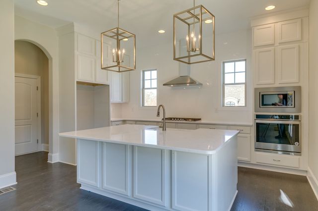 209 Kortney Marie Pl, Mount Juliet, TN 37122