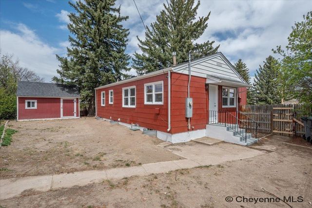 2925 HOLLY CT, Cheyenne, WY 82001