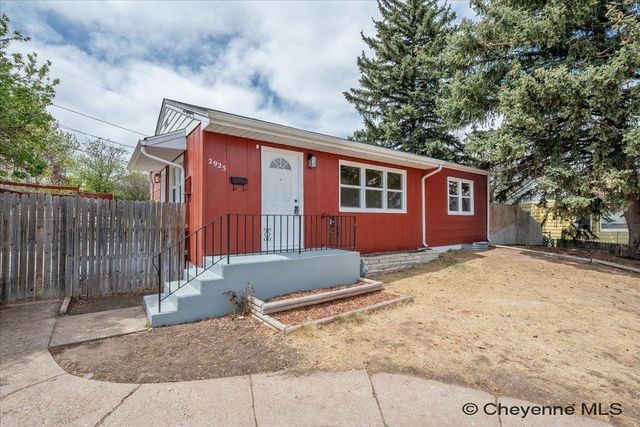 2925 HOLLY CT, Cheyenne, WY 82001