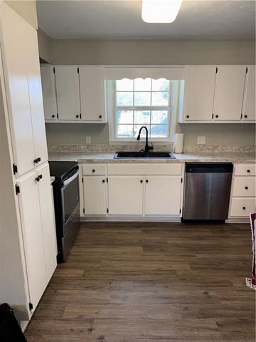 909 Clarks Bluff Road, Kingsland, GA 31548