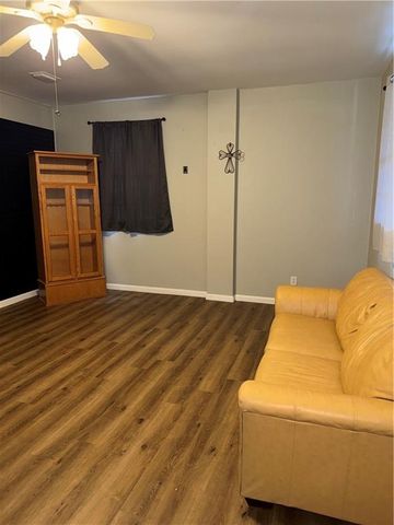 909 Clarks Bluff Road, Kingsland, GA 31548