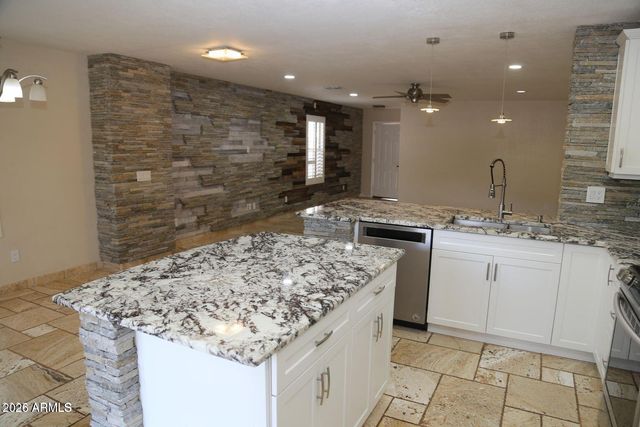 1108 E PINTO Drive, Gilbert, AZ 85296