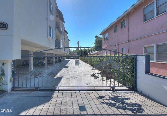 285 S Sierra Madre Boulevard E, Pasadena, CA 91107