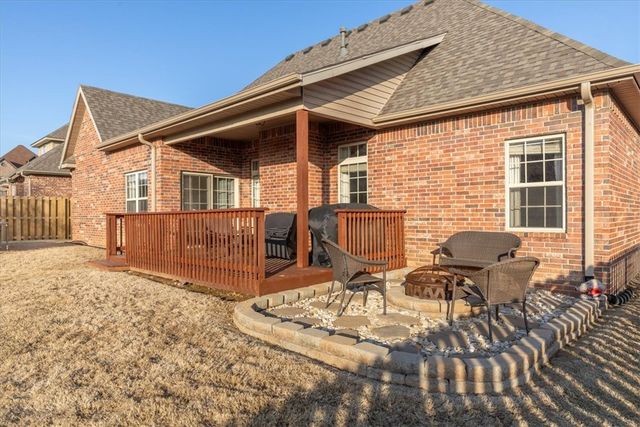 3902 SW Stonefield Street, Bentonville, AR 72713