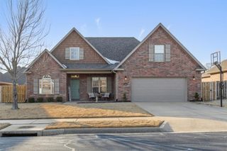 3902 SW Stonefield Street, Bentonville, AR 72713