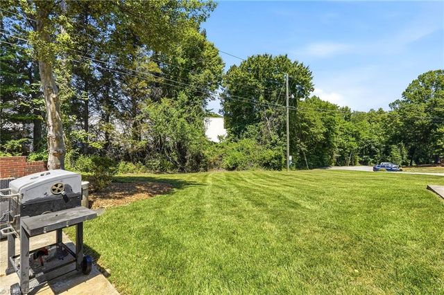 105 Briar Creek Manor, Lewisville, NC 27023