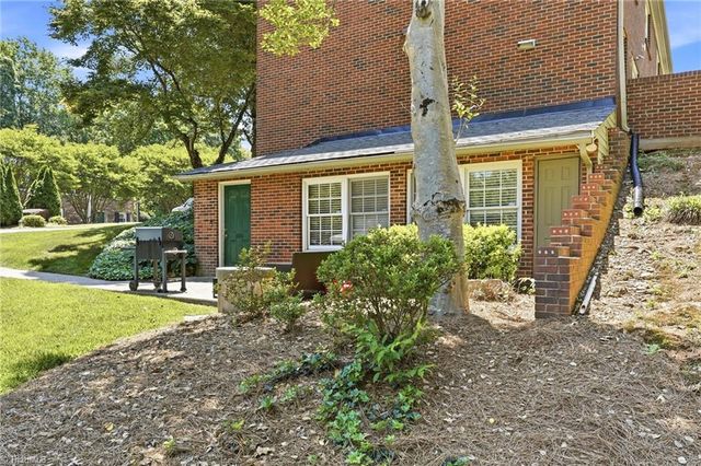 105 Briar Creek Manor, Lewisville, NC 27023