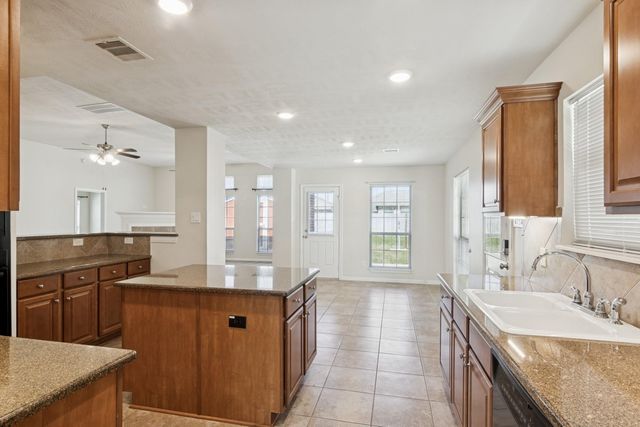 6739 Conroe Circle, Manvel, TX 77578