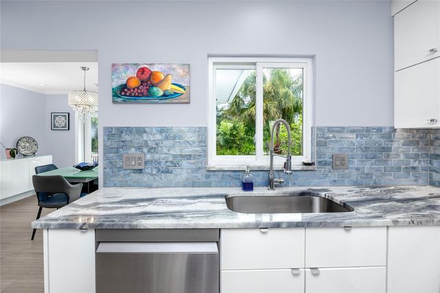 2597 CRESCENT DRIVE, Largo, FL 33770