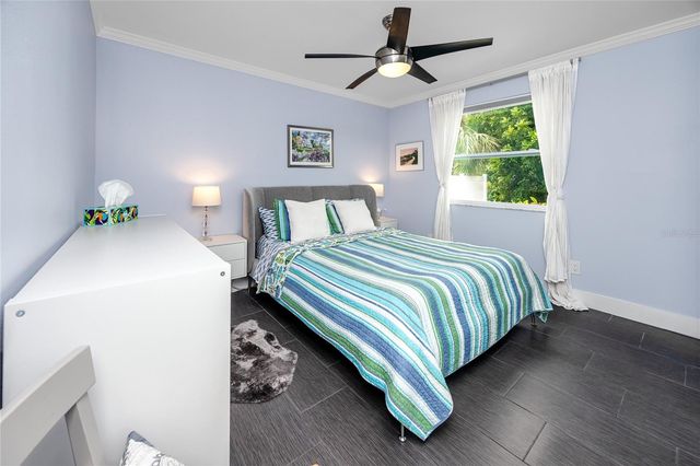 2597 CRESCENT DRIVE, Largo, FL 33770