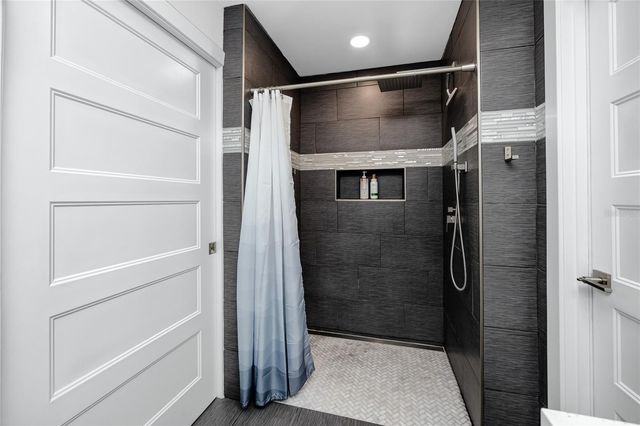 2597 CRESCENT DRIVE, Largo, FL 33770