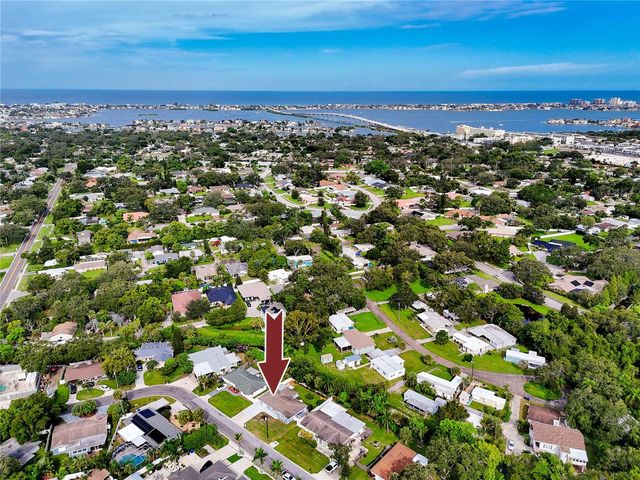 2597 CRESCENT DRIVE, Largo, FL 33770