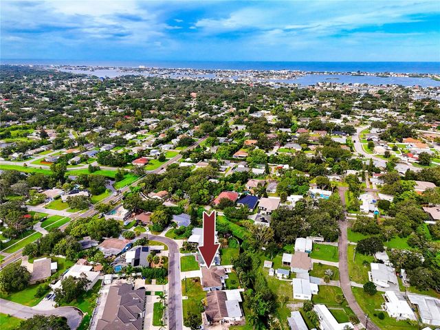 2597 CRESCENT DRIVE, Largo, FL 33770