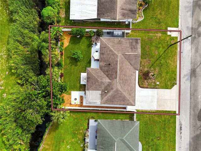 2597 CRESCENT DRIVE, Largo, FL 33770