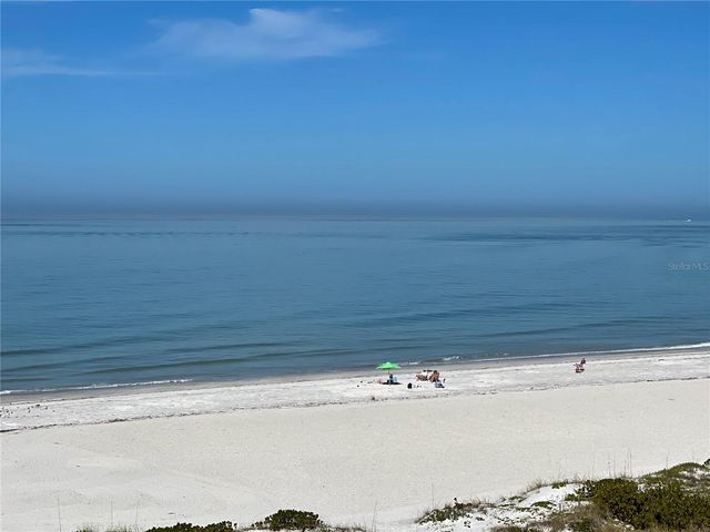 2597 CRESCENT DRIVE, Largo, FL 33770