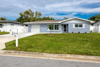 2597 CRESCENT DRIVE, Largo, FL 33770