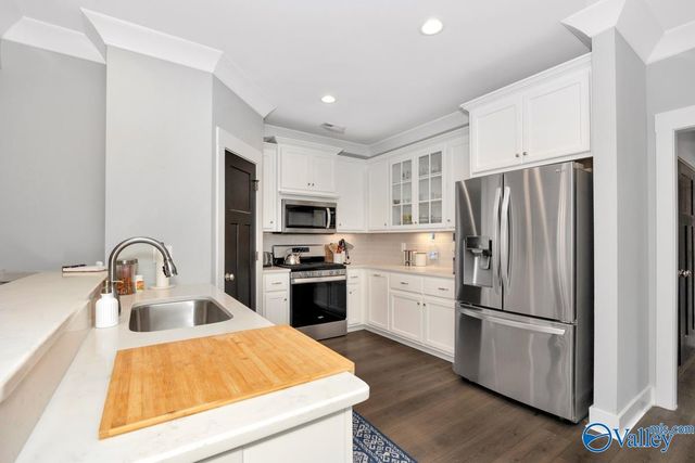 8013 Deer Crossing Circle, Owens Cross Roads, AL 35763