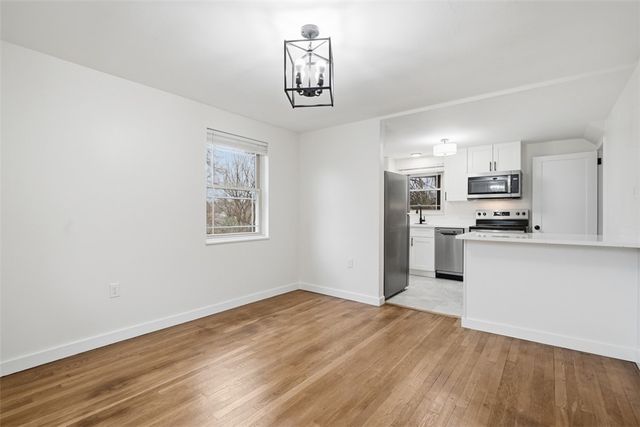 885 Middle Rd, Castle Shannon, PA 15234