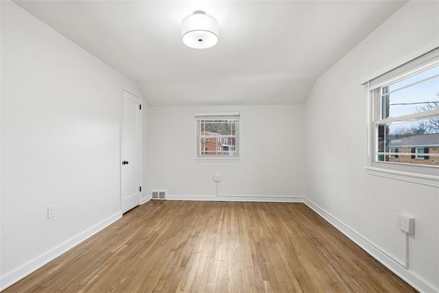 885 Middle Rd, Castle Shannon, PA 15234