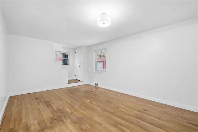 885 Middle Rd, Castle Shannon, PA 15234