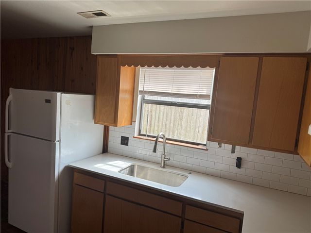 645 W Adams Street, Fayetteville, AR 72701