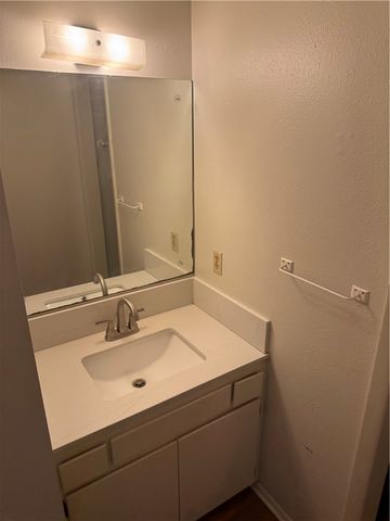 645 W Adams Street, Fayetteville, AR 72701