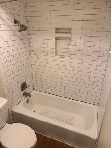 645 W Adams Street, Fayetteville, AR 72701