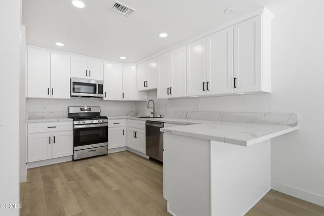 5226 Creekside Road, Camarillo, CA 93012