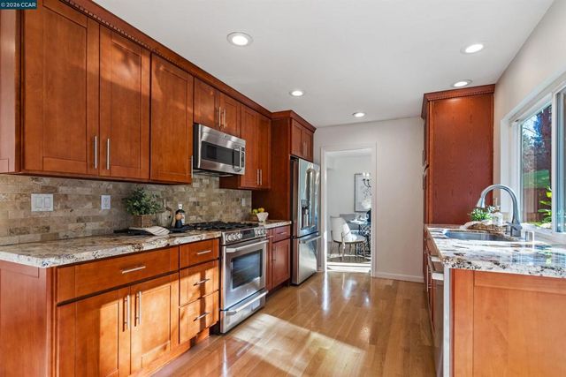 3687 Chucker Ct, Walnut Creek, CA 94598