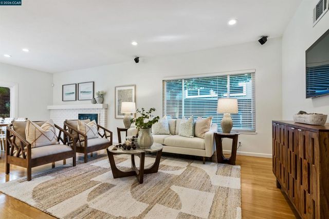 3687 Chucker Ct, Walnut Creek, CA 94598